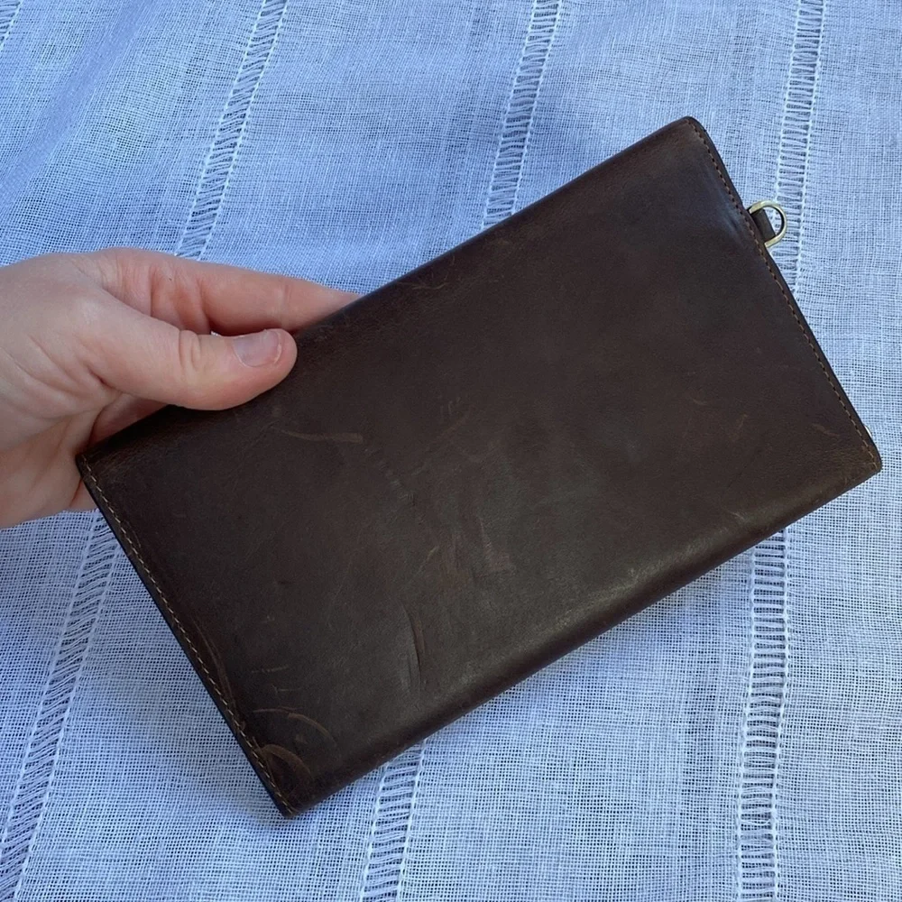 It’s Life RFID NWOT vintage look genuine leather wallet.